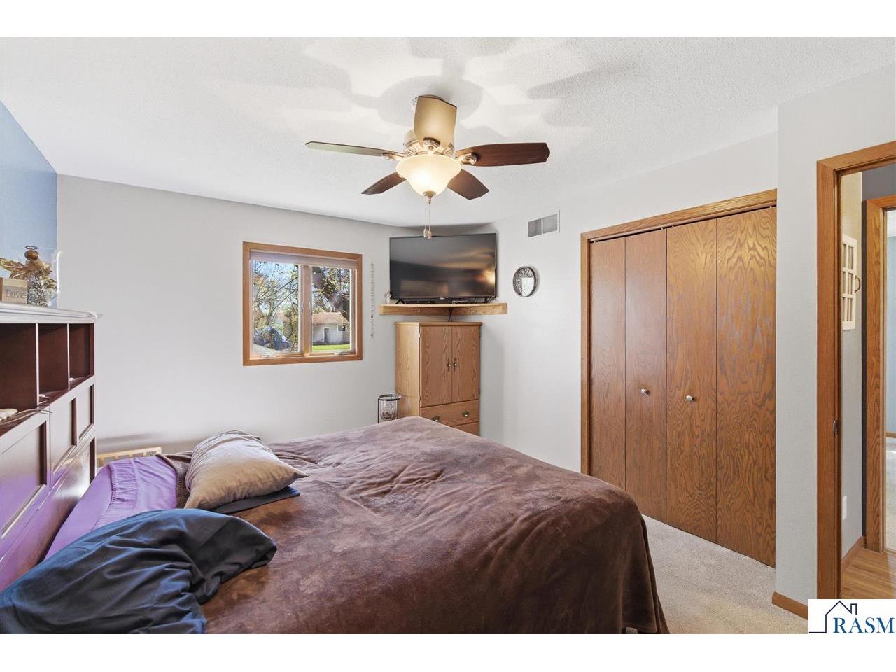 802 1st St SW Madelia MN 56062 7040170 image16