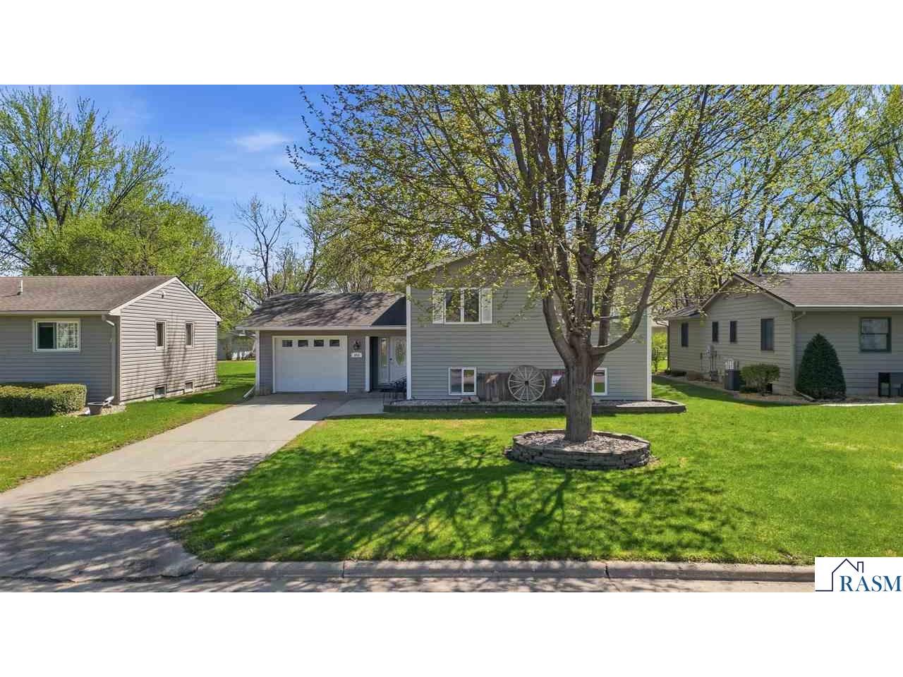 802 1st St SW Madelia MN 56062 7040170 image26
