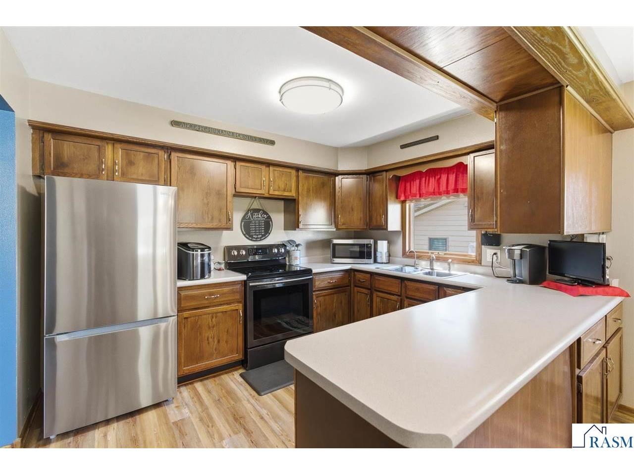 802 1st St SW Madelia MN 56062 7040170 image9