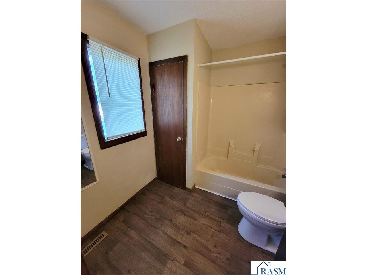 802 LeHiller Street Mankato MN 56001 267040550 image11