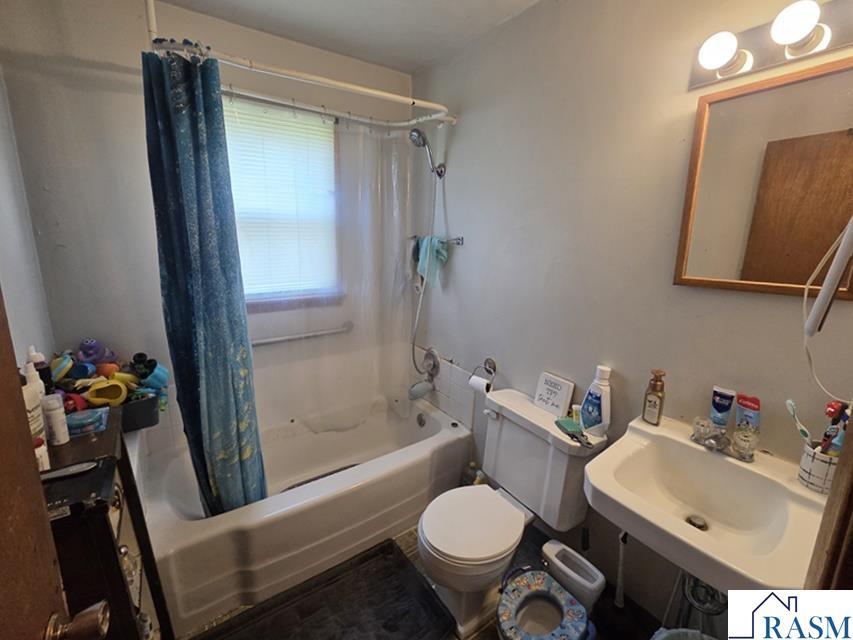 803 E 3rd Street Blue Earth MN 56013 267040462 image6
