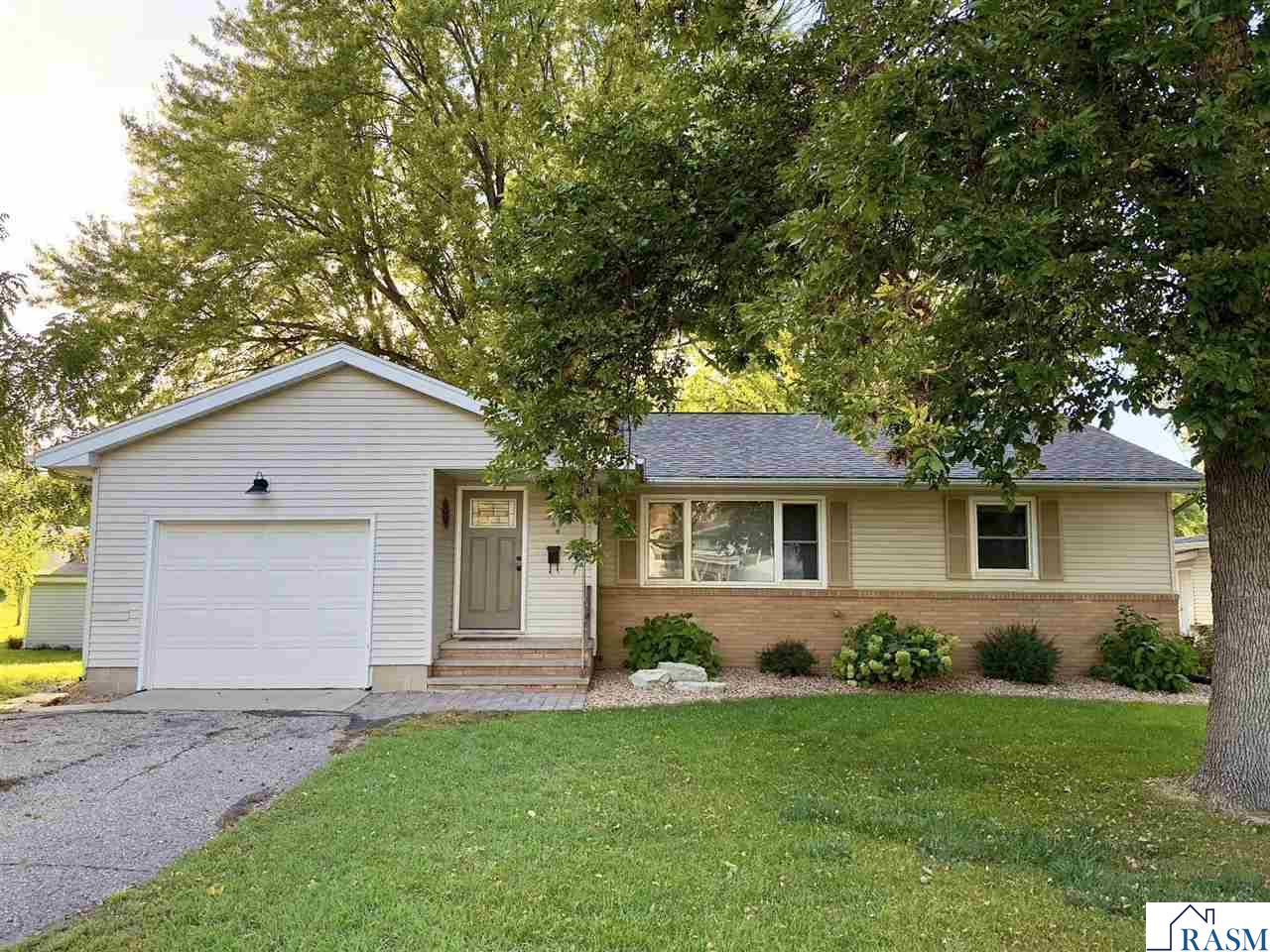 804 4th St. SE Waseca MN 56093 7038681 image1