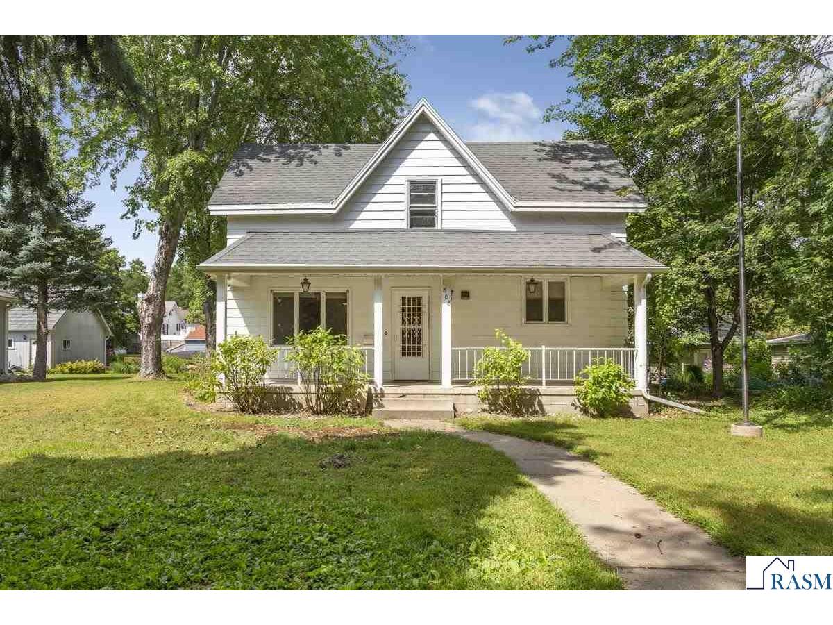 808 S 5th Street Saint Peter MN 56082 7038467 image1