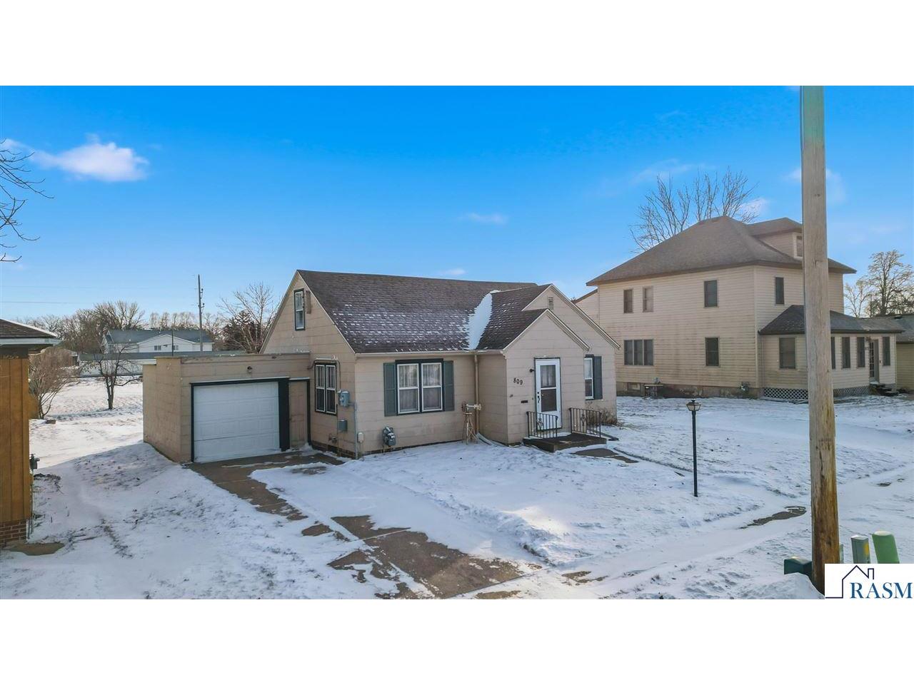 809 SW 3rd Street Waseca MN 56093 7039322 image1