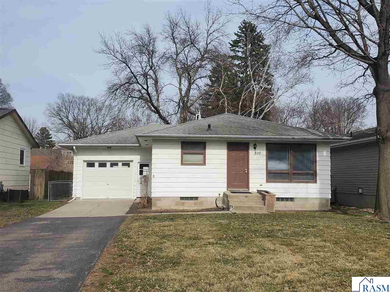 810 N Garden New Ulm MN 56073 7039414 image1