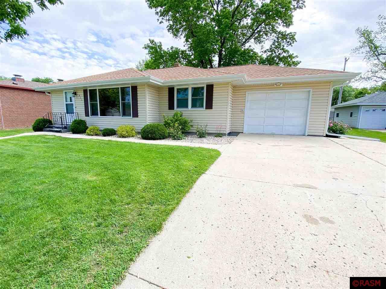 811 N Carver Street, Winthrop, MN 55396 MLS 7027100 Edina Realty