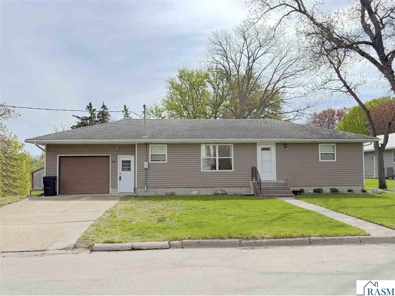 812 N Main Street Minnesota Lake MN 56068 7039513 image1