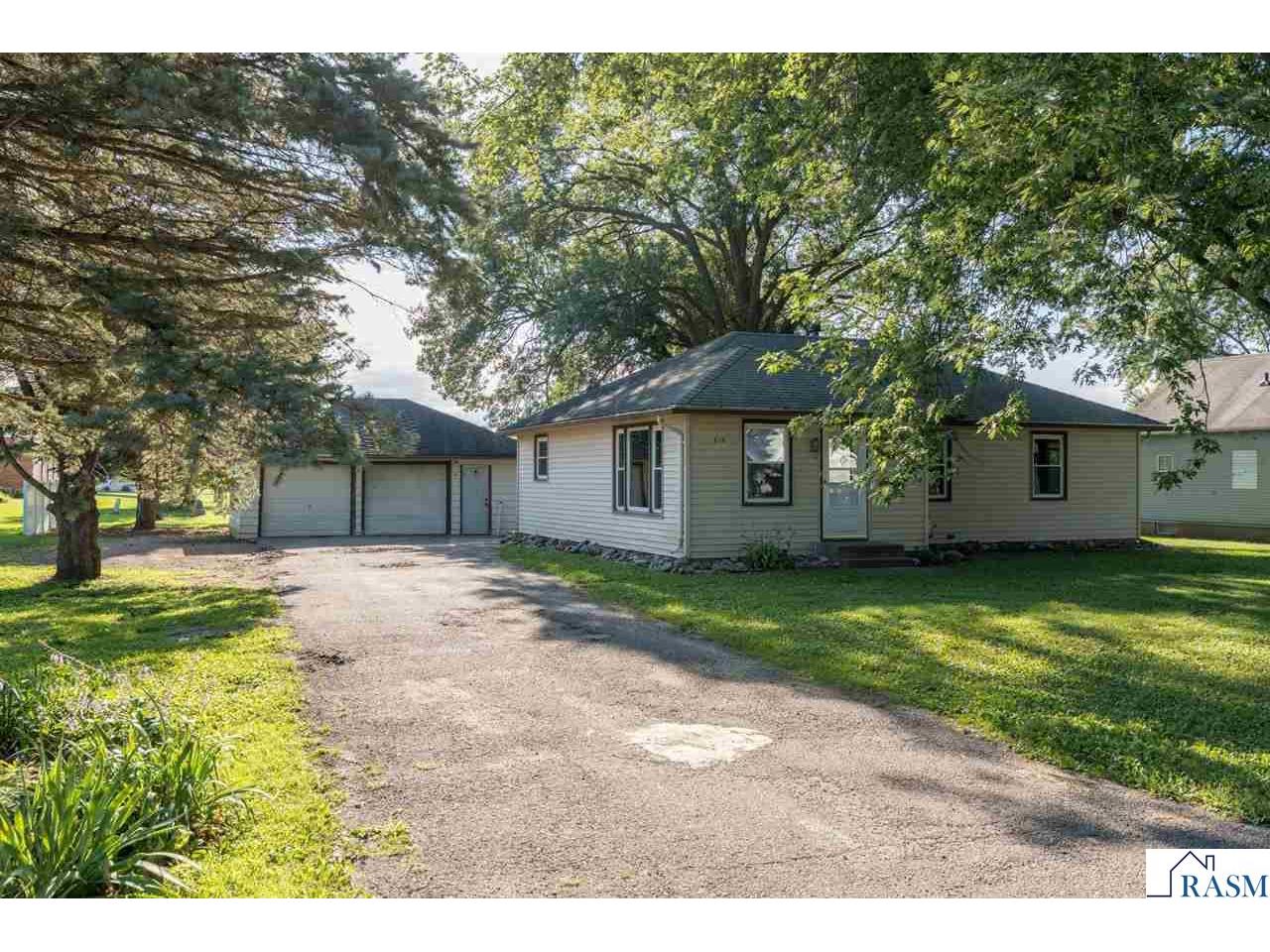 815 S 4th Street Le Sueur MN 56058 7038367 image1
