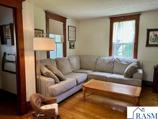 819 North Washington Street New Ulm MN 56073 267040867 image4