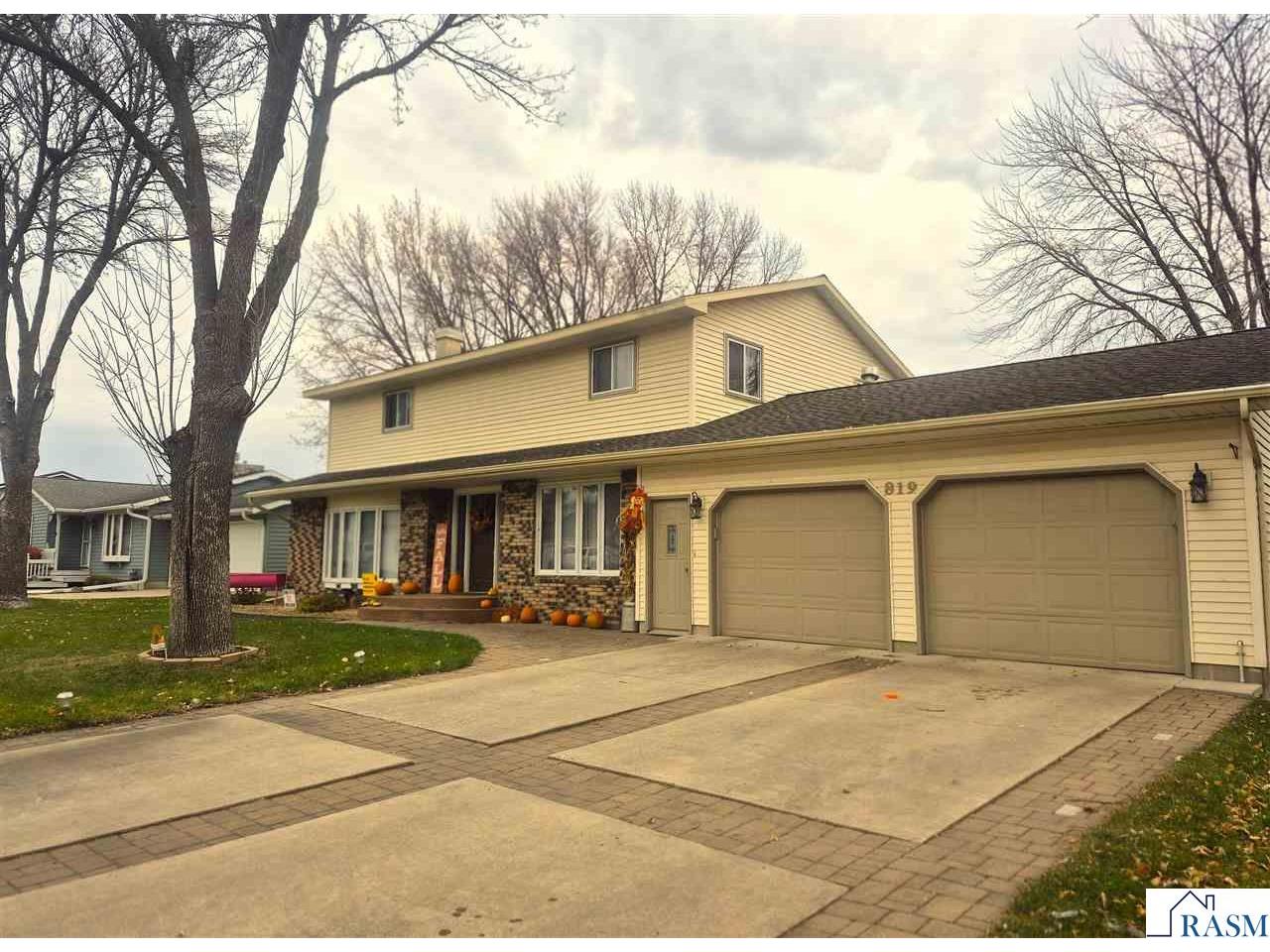 819 SE 2nd Avenue Sleepy Eye MN 56085 7039082 image1