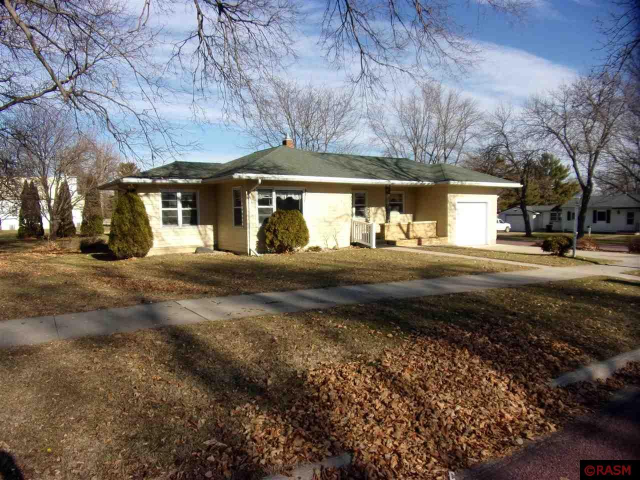 821 N 9th Avenue Saint James MN 56081 7028777 image1