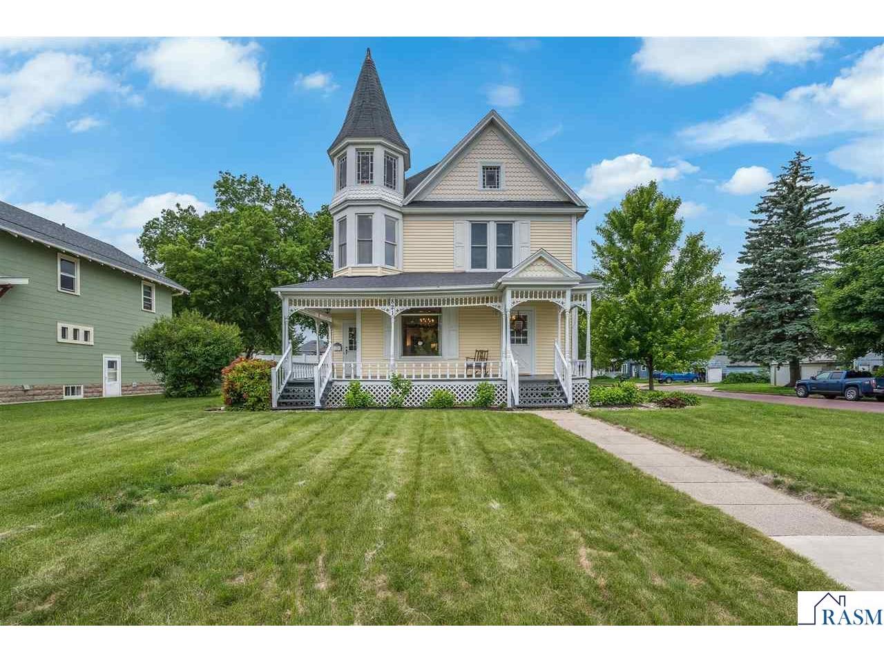 821 N Armstrong Boulevard Saint James MN 56081 7039805 image1