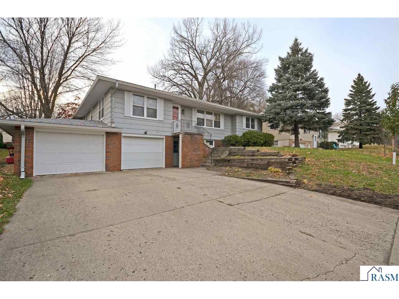 826 N 9th Street Saint Peter MN 56082 7039050 image1