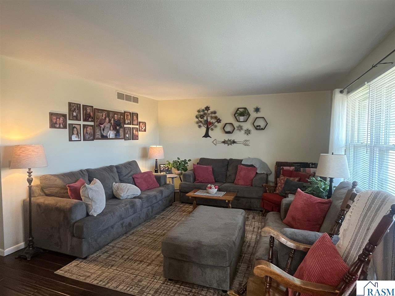 826 N 9th Street Saint Peter MN 56082 7039050 image4