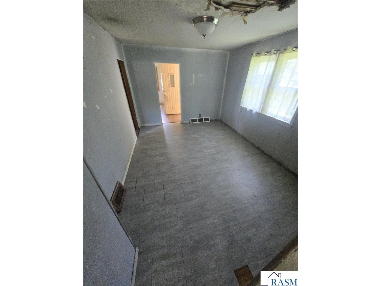 826 S 6th Avenue Saint James MN 56081 267040880 image11