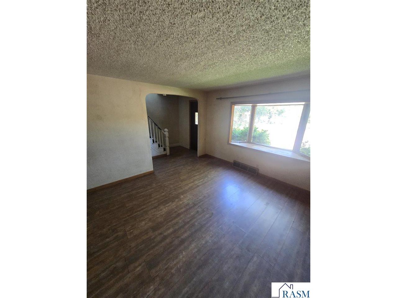 826 S 6th Avenue Saint James MN 56081 267040880 image12