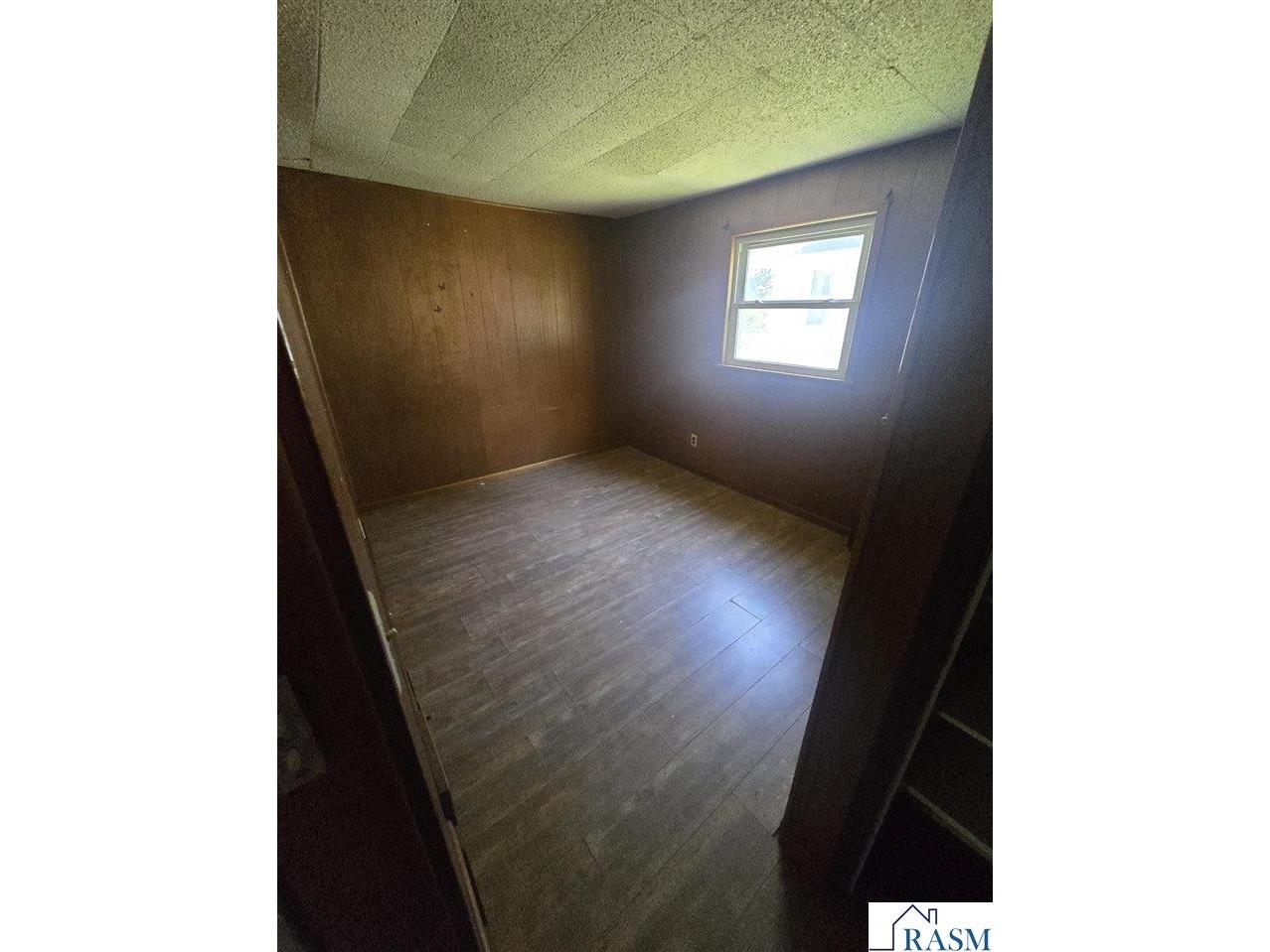 826 S 6th Avenue Saint James MN 56081 267040880 image4