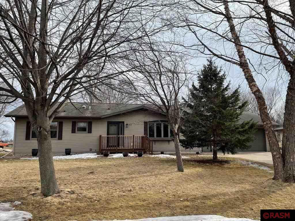 828 Menk Dr, Saint Peter, MN, 56082 MLS 7029256 Edina Realty