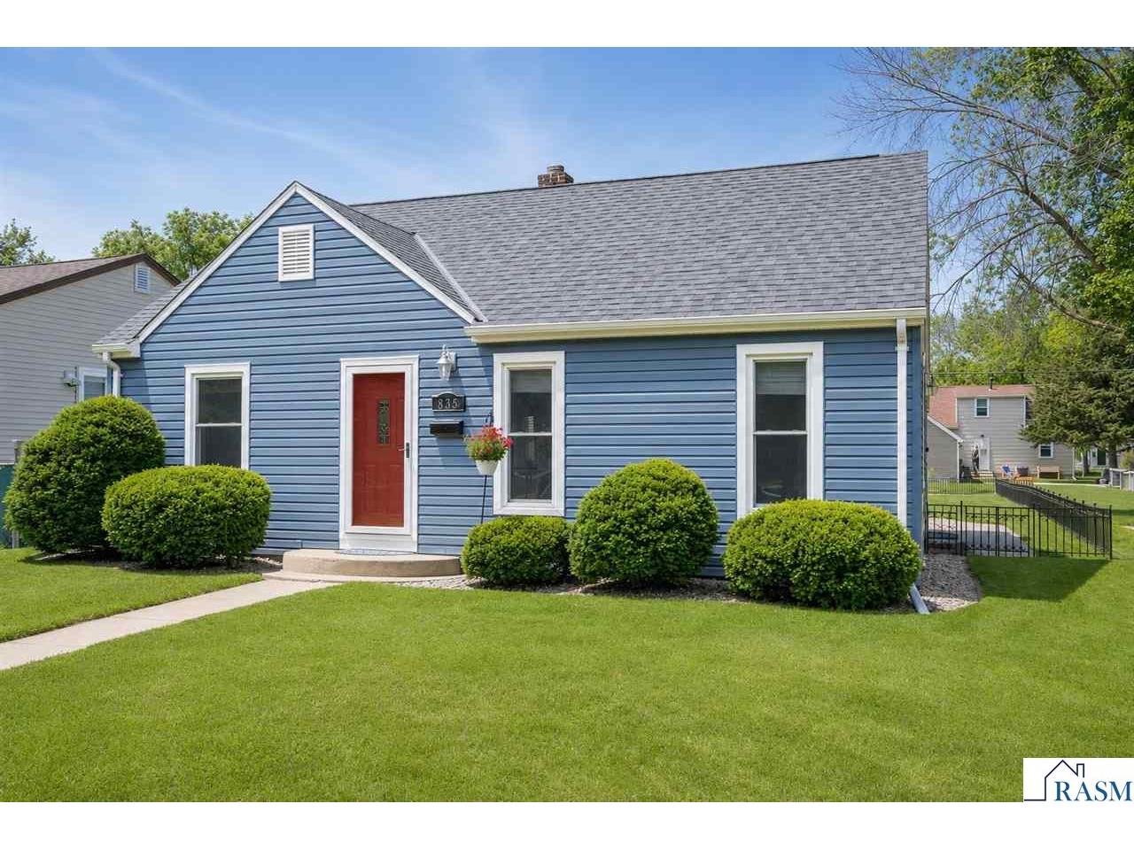835 Wall Street North Mankato MN 56003 267040459 image2