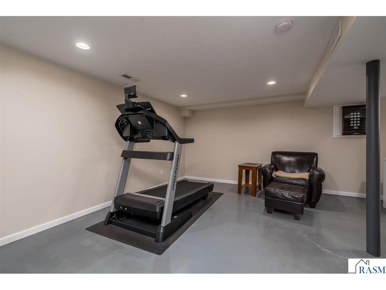 835 Wall Street North Mankato MN 56003 267040459 image34