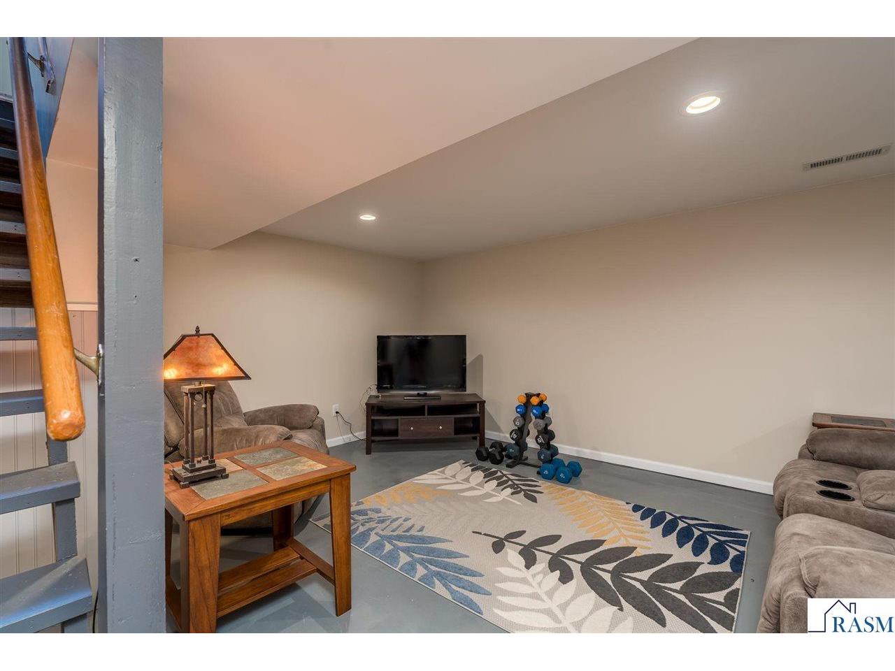 835 Wall Street North Mankato MN 56003 267040459 image36