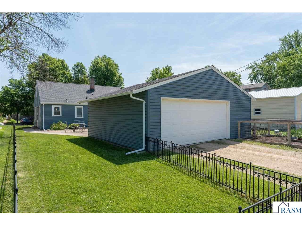 835 Wall Street North Mankato MN 56003 267040459 image39