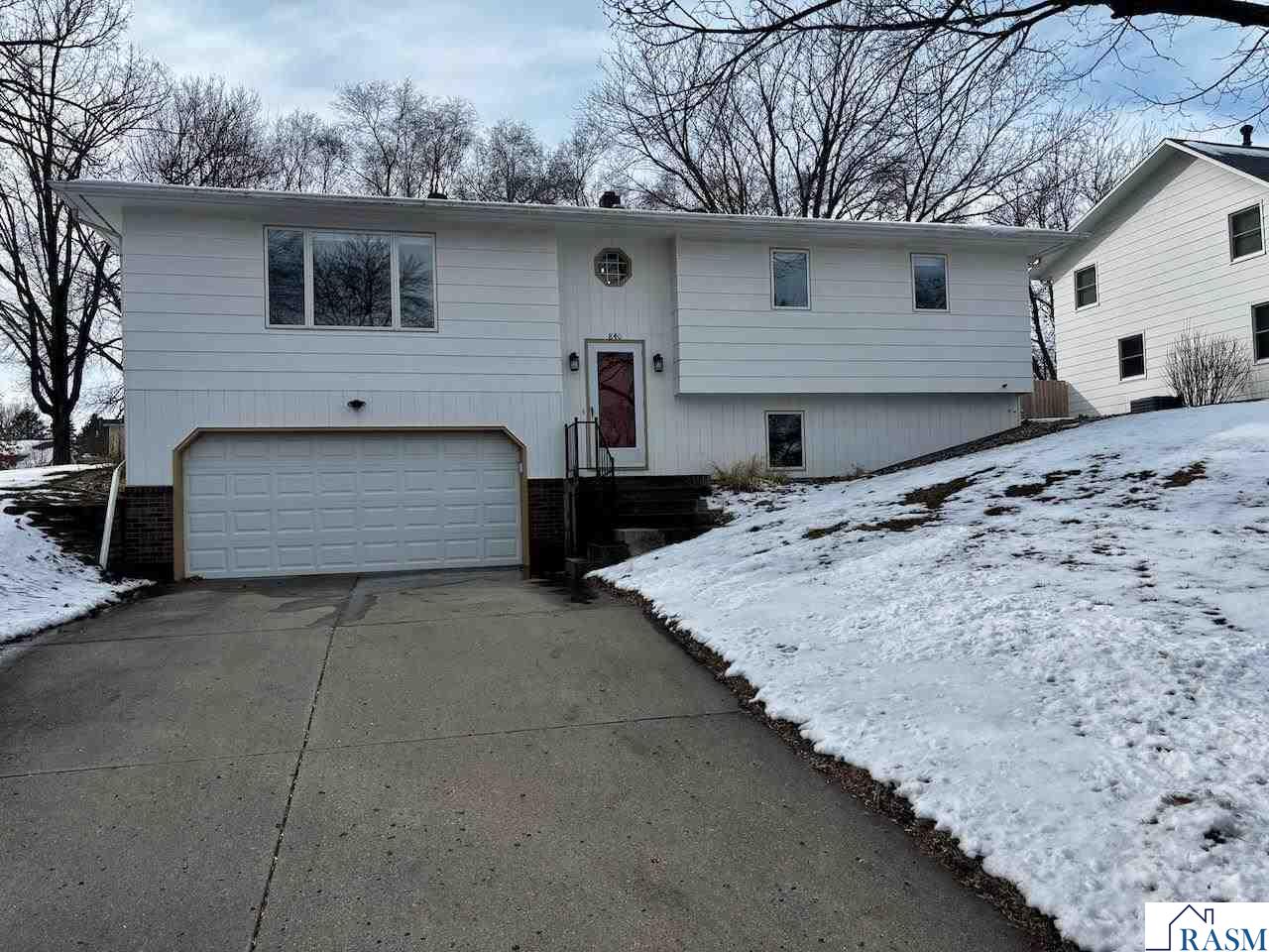 840 N 9th Street Saint Peter MN 56082 7039512 image1