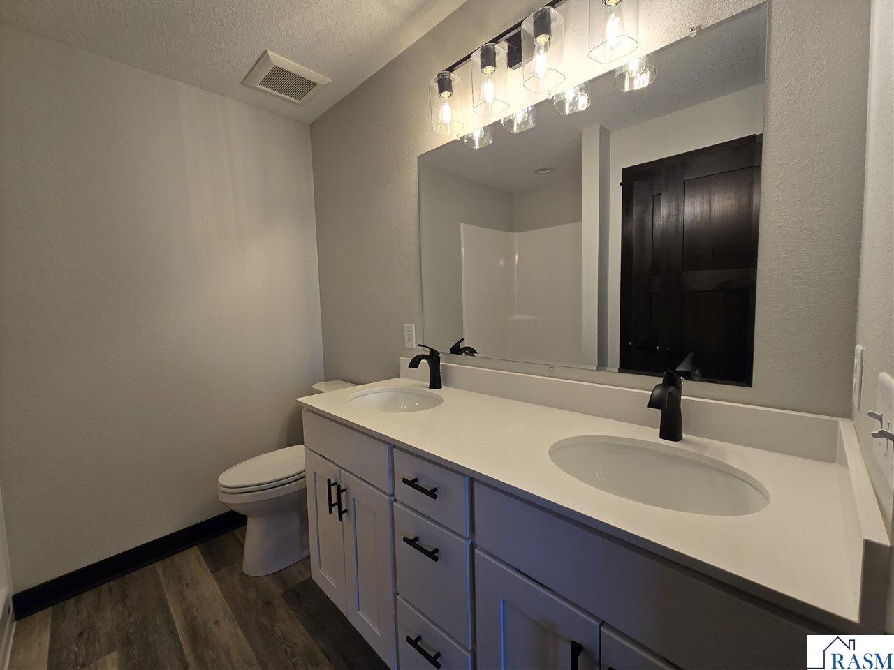 893 Mill Race Court Madelia MN 56062 7039651 image14