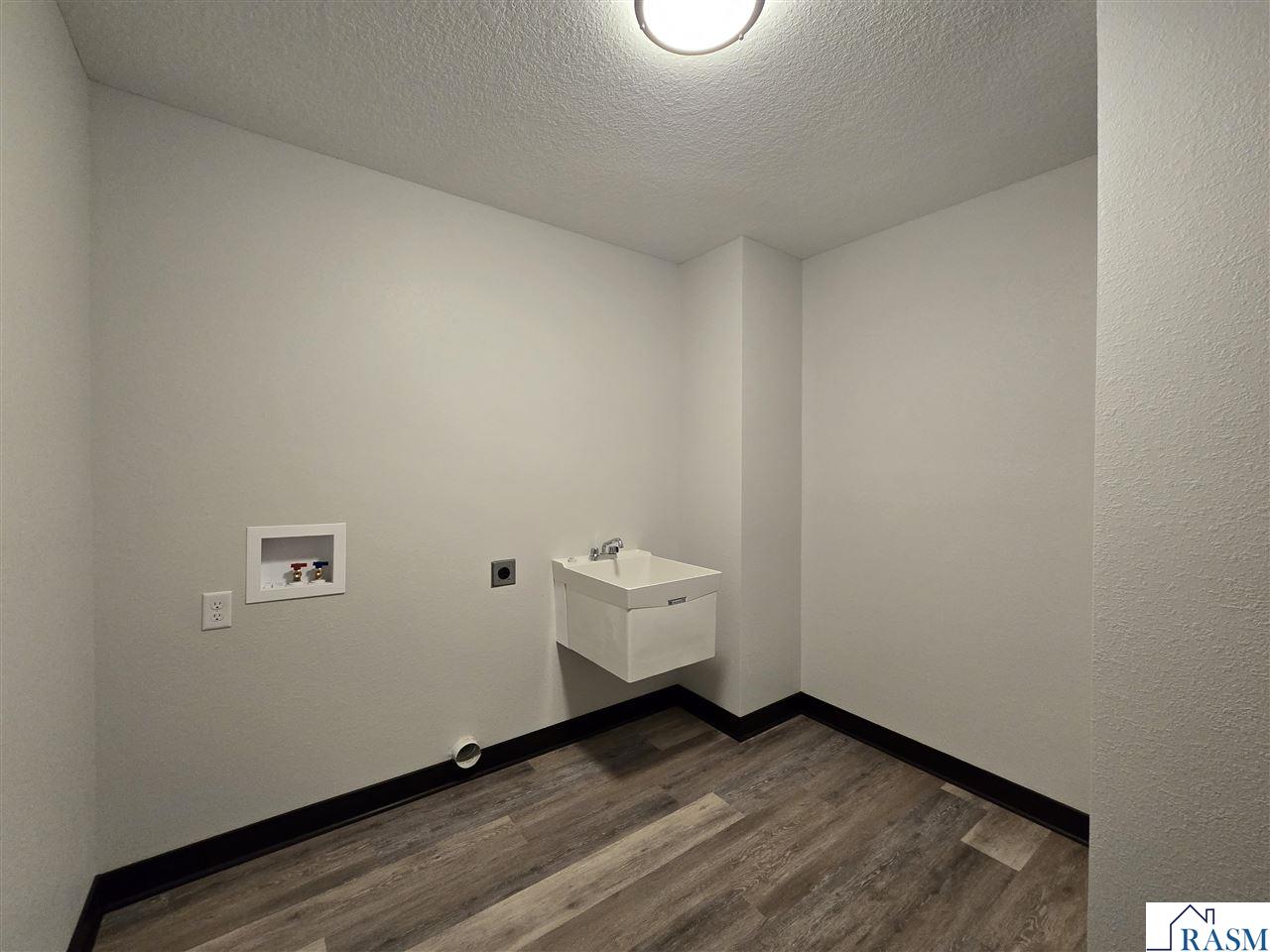 893 Mill Race Court Madelia MN 56062 7039651 image8