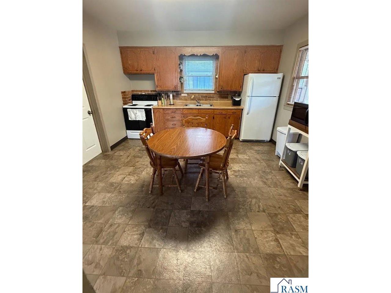 902 N 5th Street Mankato MN 56001 7040377 image3