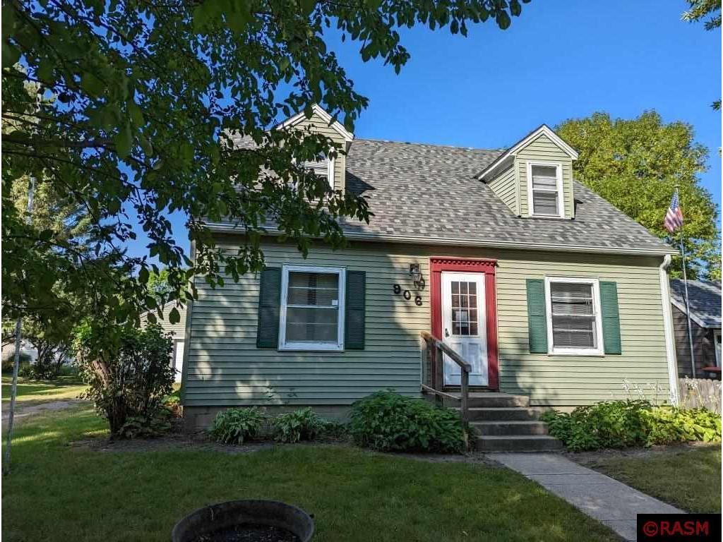 906 N Carver Street, Winthrop, MN 55396 MLS 7031388 Edina Realty