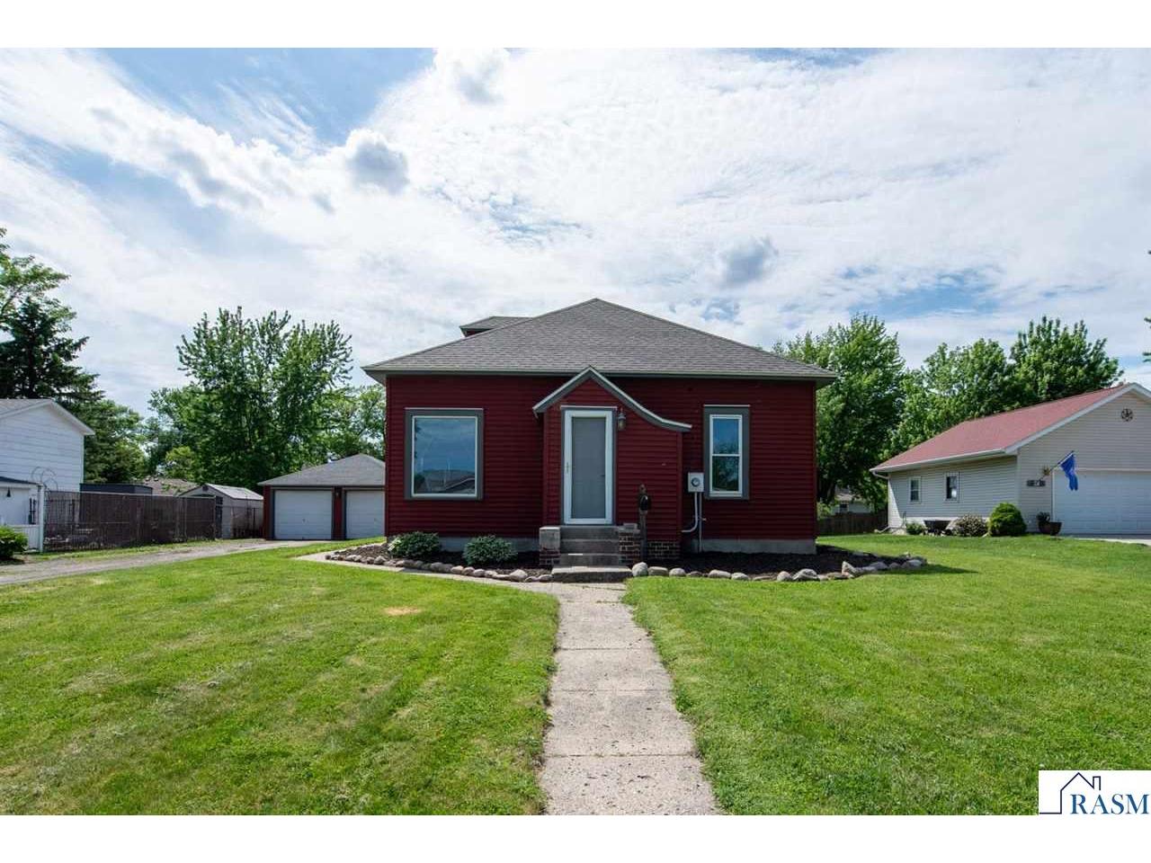 908 SW 3rd Street Waseca MN 56093 7040419 image1