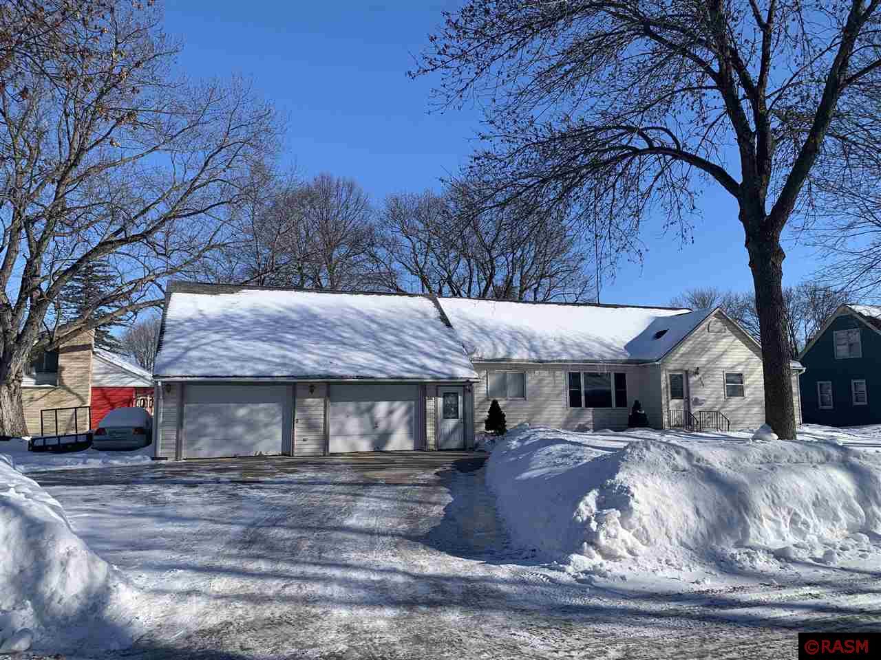 909 S 3rd Street Saint James MN 56081 7031596 image1