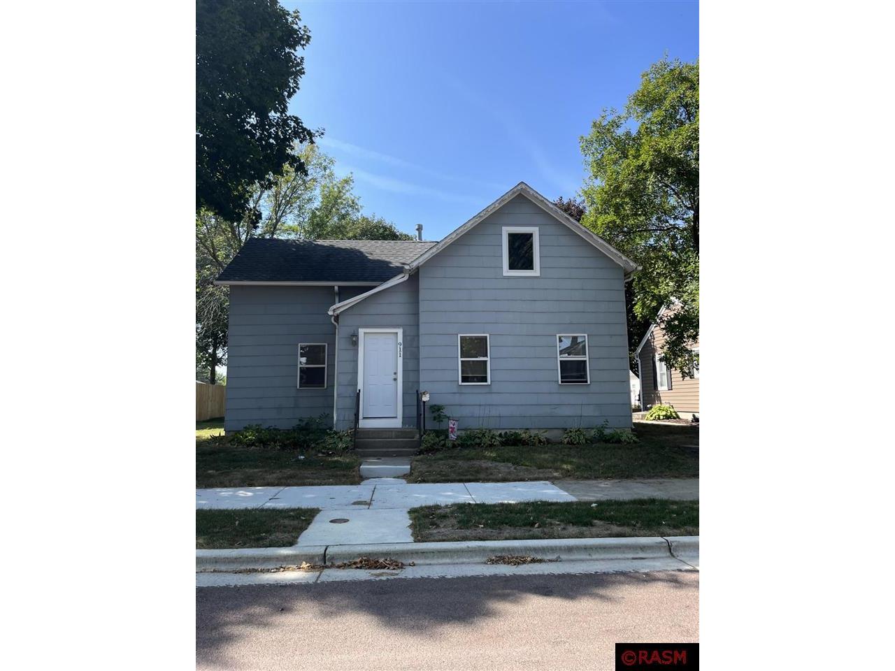 911 N German Street New Ulm MN 56073 7033320 image1