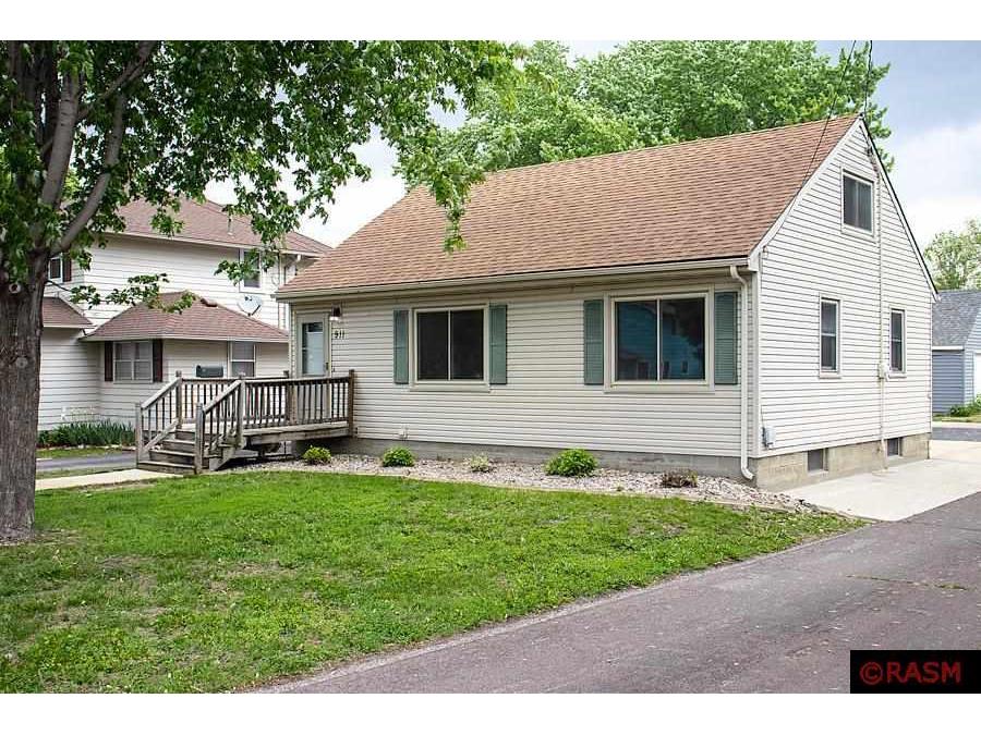 911 Sibley Street Mankato MN 56001 7037487 image1