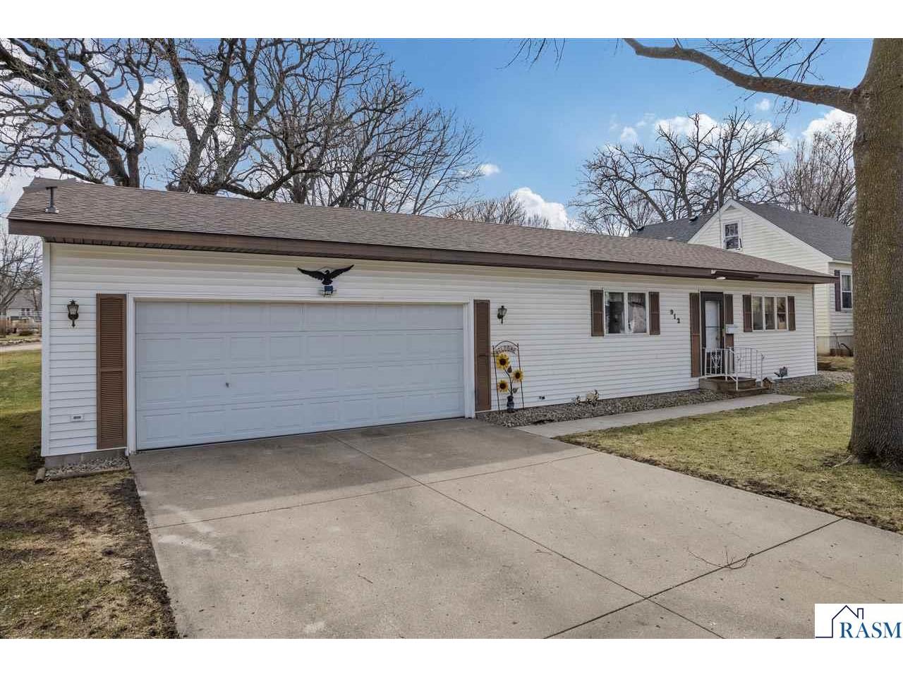 912 NW 2nd Street Waseca MN 56093 7039832 image1
