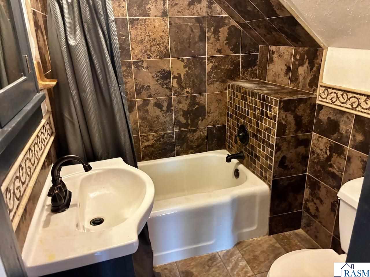 913 N 4th Street Mankato MN 56001 7036952 image25