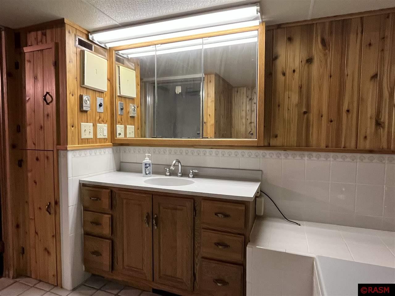 915 S Armstrong Blvd Saint James MN 56081 7037434 image30