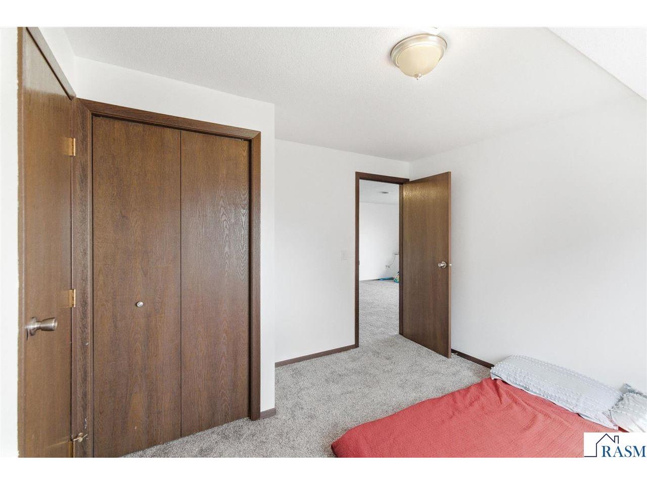 916 N Armstrong Boulevard Saint James MN 56081 7039928 image18