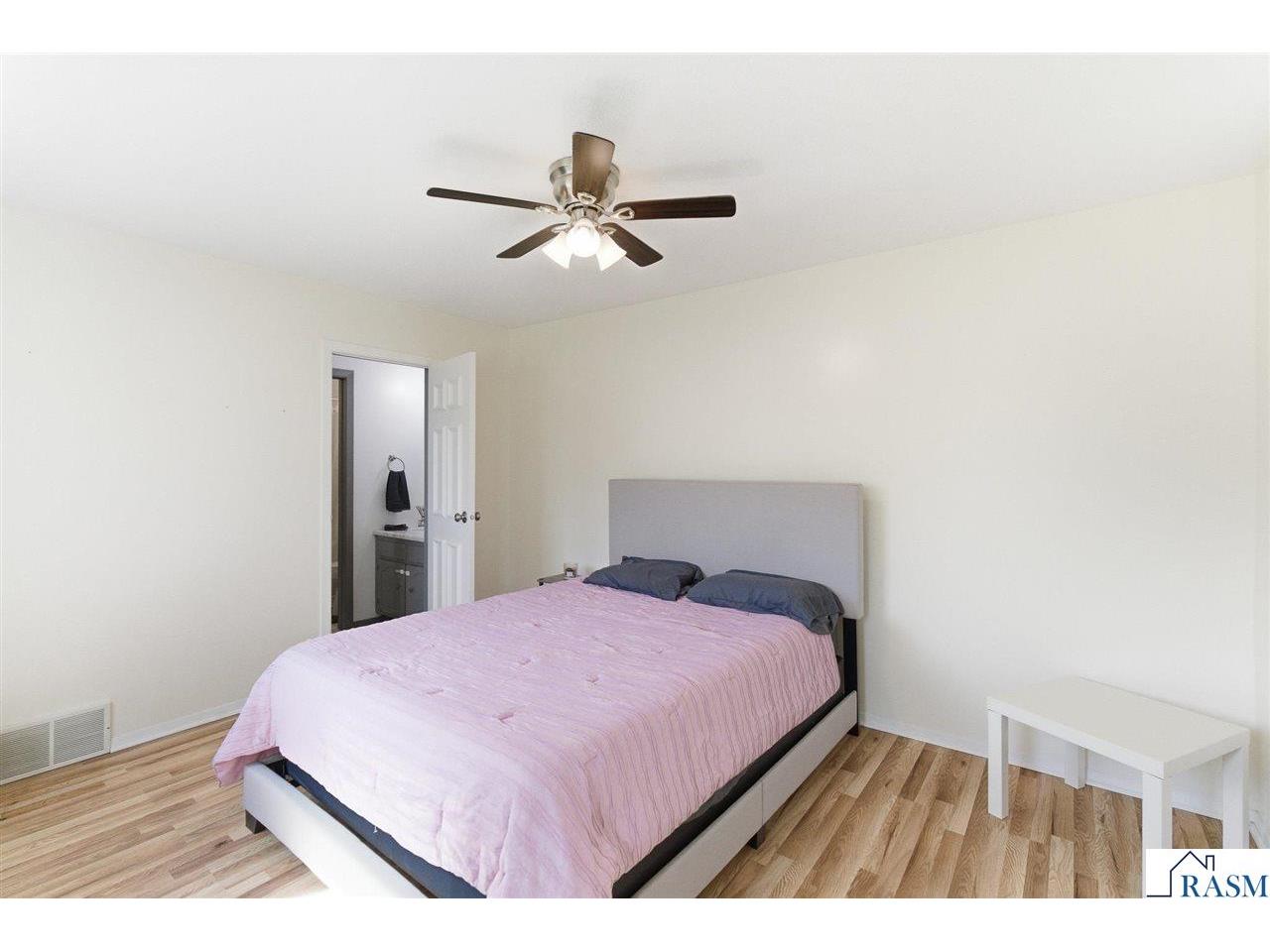 916 N Armstrong Boulevard Saint James MN 56081 7039928 image23