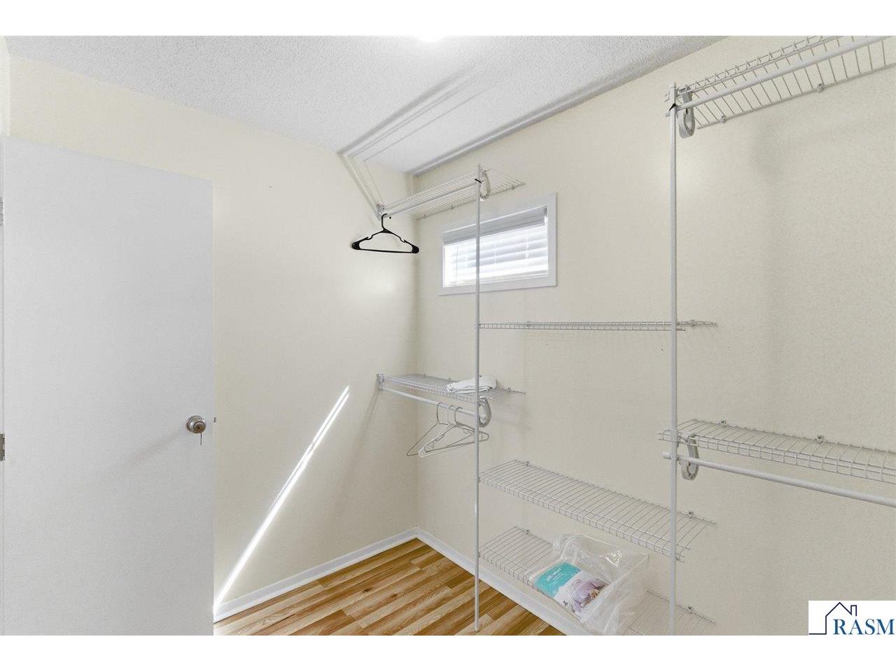 916 N Armstrong Boulevard Saint James MN 56081 7039928 image24