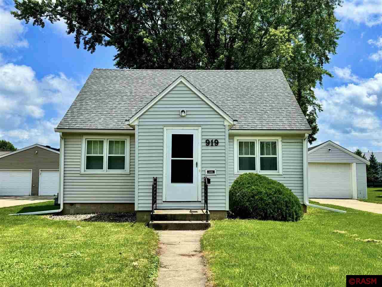 919 3rd St. SW Waseca MN 56093 - Clear Lake 7038170 image1