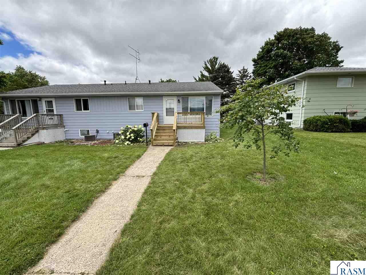 920 N 10th Ave Saint James MN 56081 7035326 image1