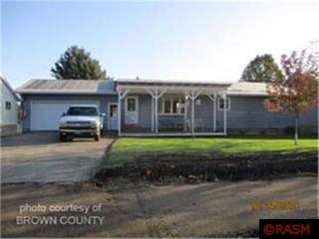 921 S Front New Ulm MN 56073 7038405 image1