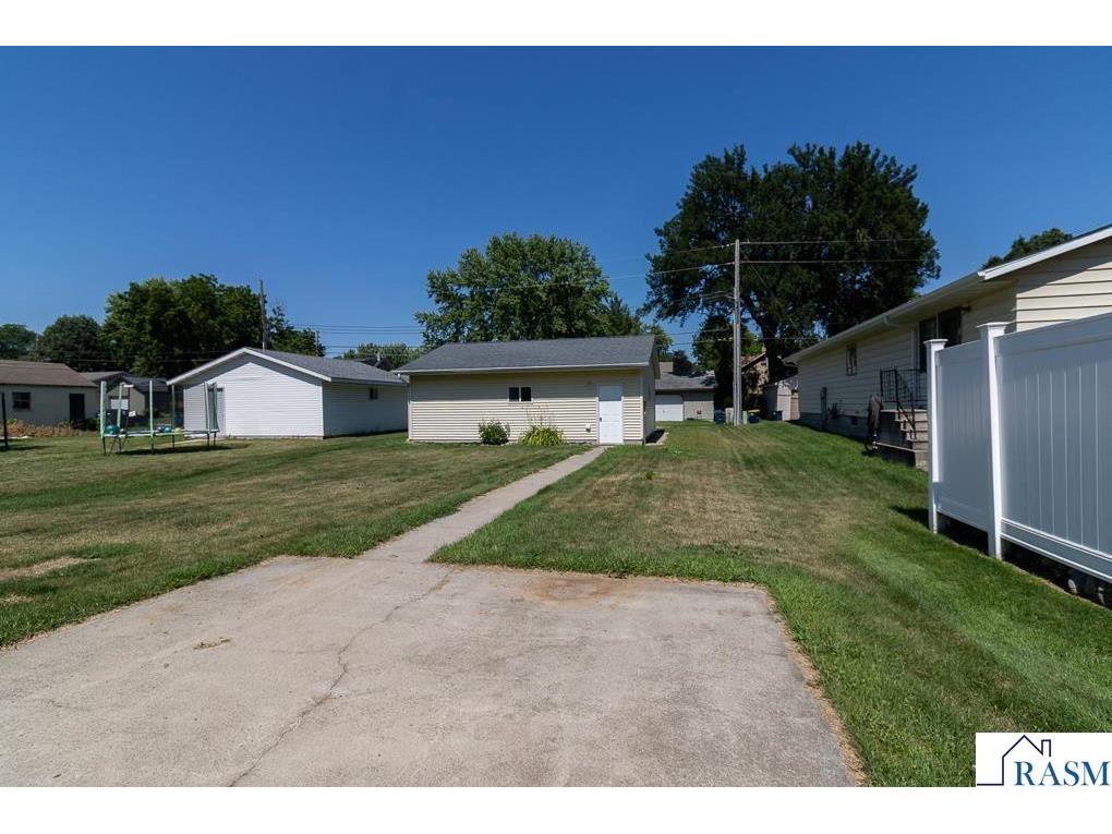 921 S Jefferson Street New Ulm MN 56073 267040888 image33