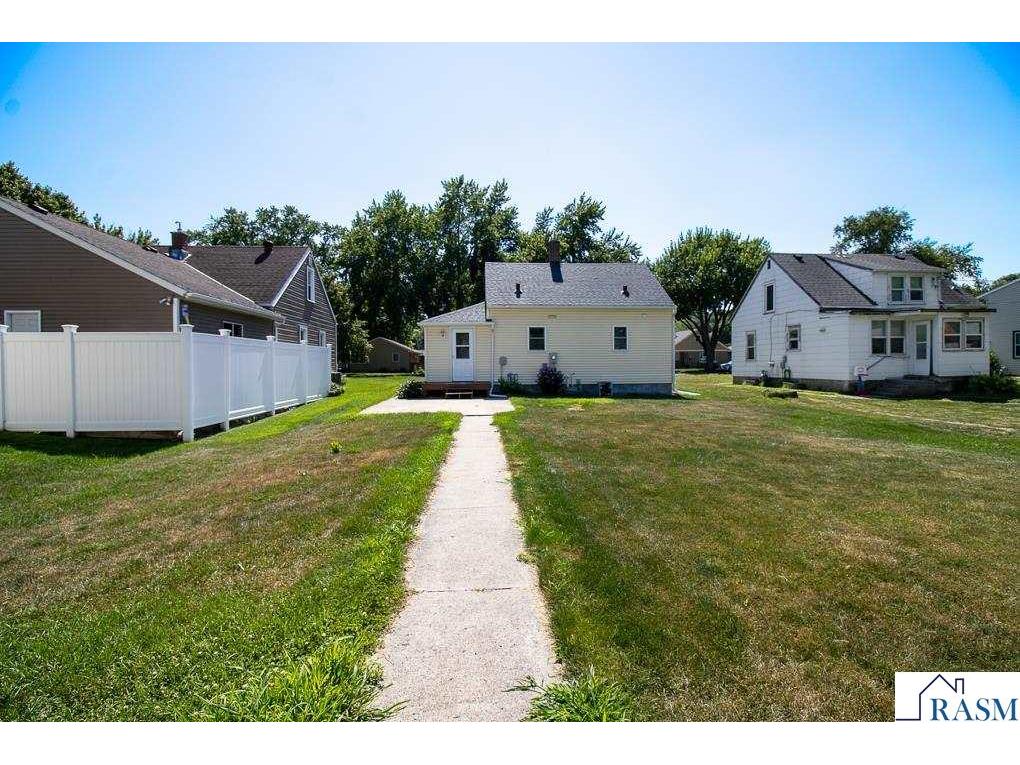 921 S Jefferson Street New Ulm MN 56073 267040888 image35
