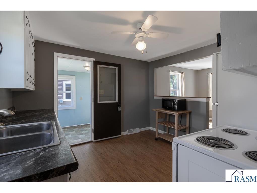921 S Jefferson Street New Ulm MN 56073 267040888 image6