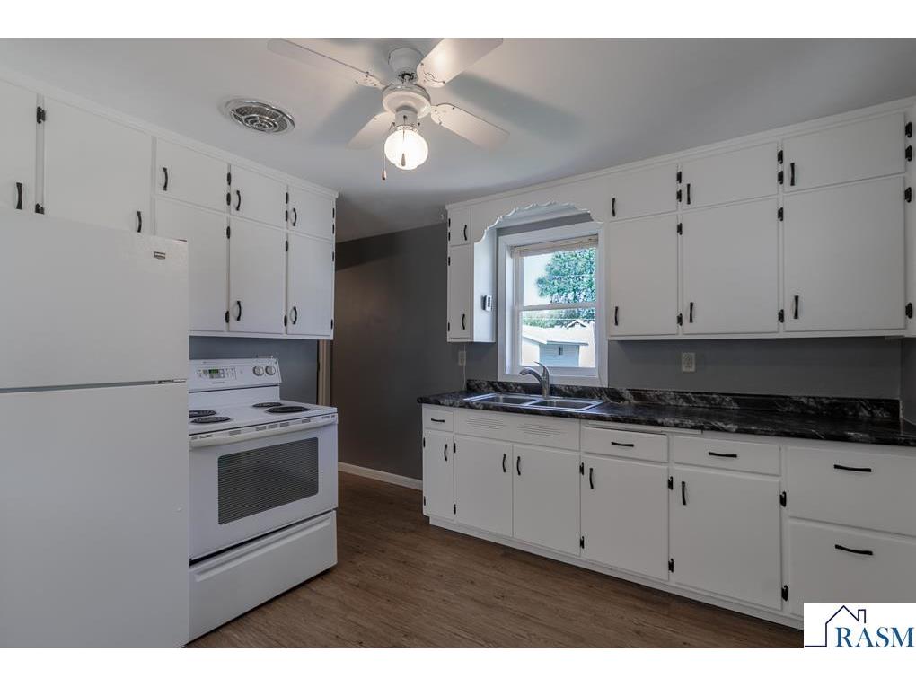921 S Jefferson Street New Ulm MN 56073 267040888 image9