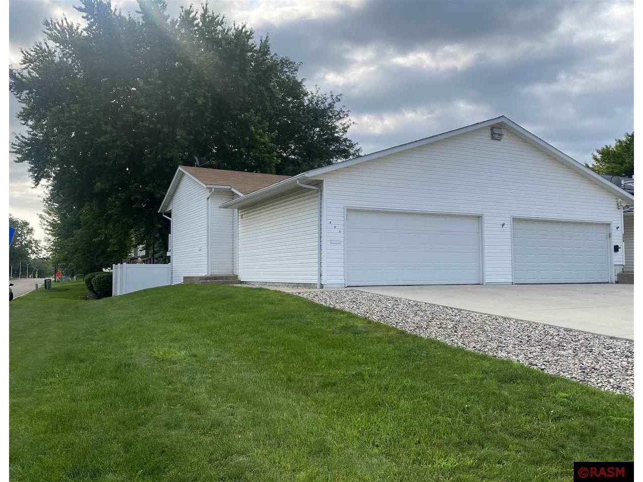 922 N Armstrong Blvd Saint James MN 56081 7036524 image1