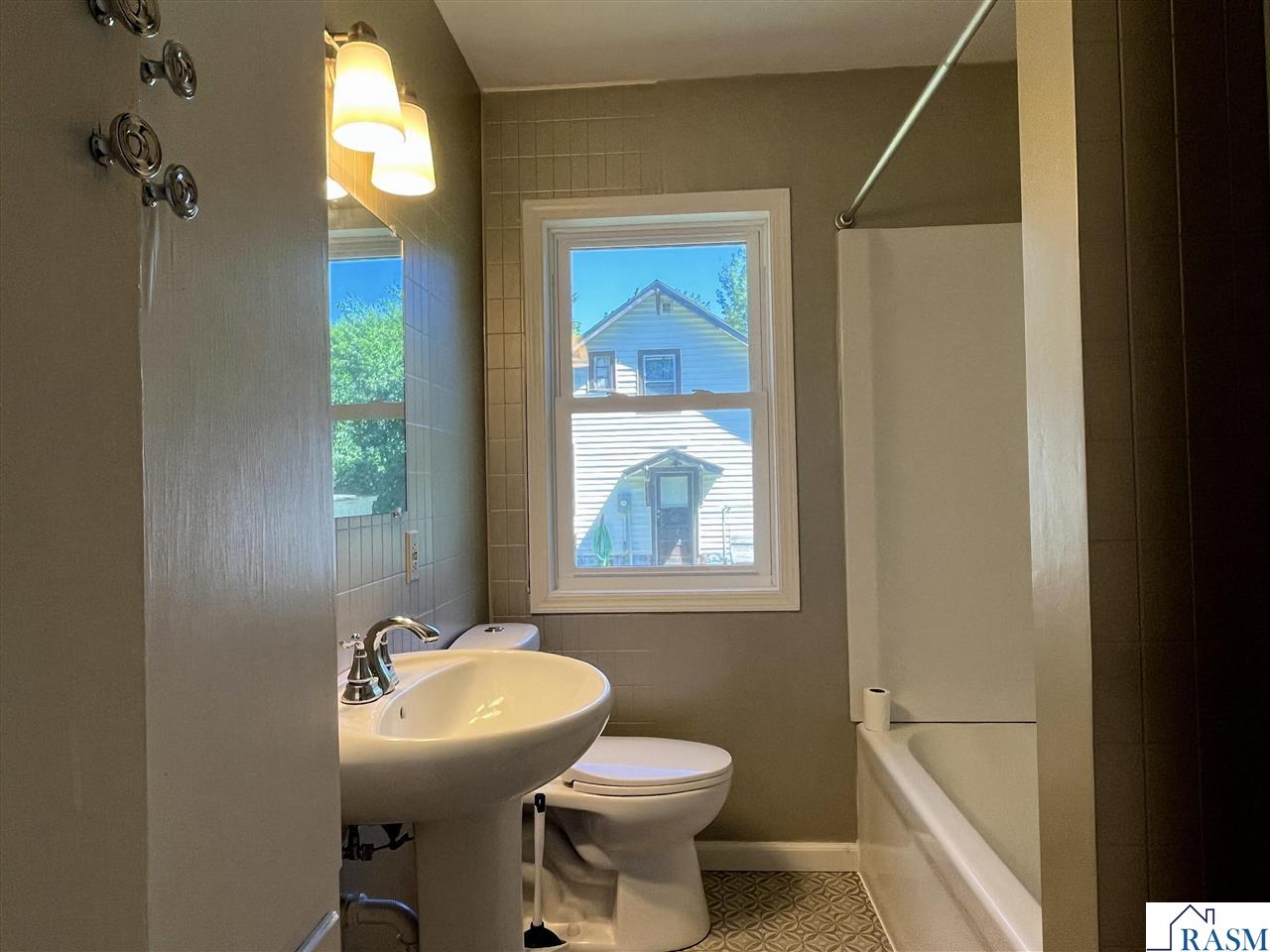 925 7th Street South Saint James MN 56081 267040600 image14